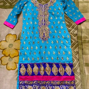 Festive Vibe With Beautiful Kurta Set