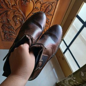 Like New Shoes For Men Single Wear