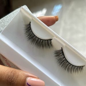 New Eyelashes Unused