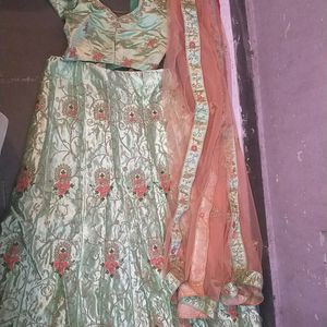 Gharagra Chuni With Blouse