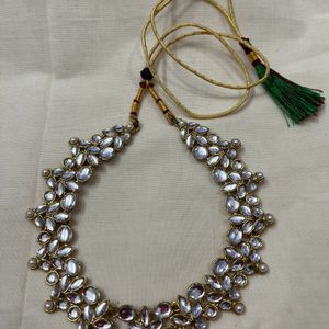 White Kuntan Necklace