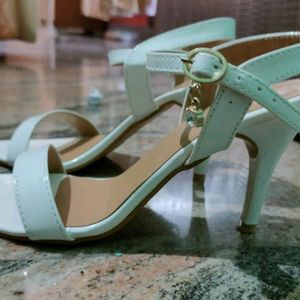 Orysta womens heels