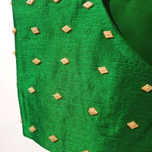 💥Price Drop💥 🆕️ Green Embellished Blouse