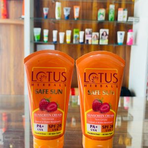 Lotus Herbals Sunscreen Cream