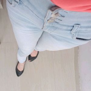 WOMEN JEANS