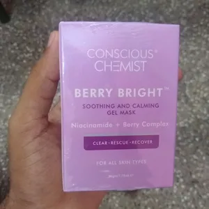 Conscious Chemist Berry Brightening Mask