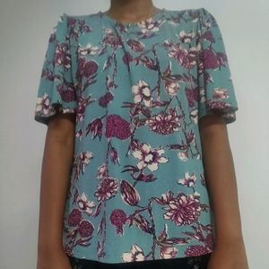 Floral Print Crew Neck T Shirt With Flared Sleeves