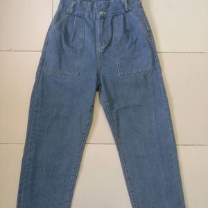 Super High Waist Straight Fit Blue Jeans