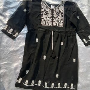 Chikankari Kurti/ Tonic