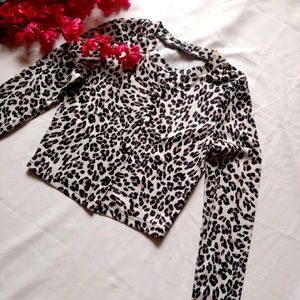 Urbanic Leopard Crop Top