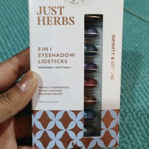 Just herbs 8 in 1 Eyeshadow Lidsticks !