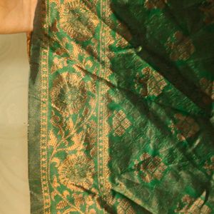 New Saree With Unstitched Blouse Piece