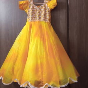 PRICE DROP..🥳 Yellow Party Wear Gown