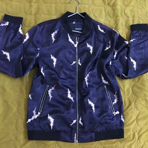 Beautiful Lightweighted Jacket Fits S/M