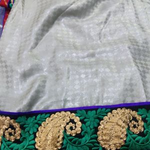 I am Selling Saree