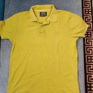 Yellow Tshirt Minimal Usage Good Quality