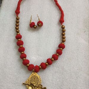 Krishna Pandil Set And Eyarring