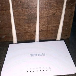 Tenda Wi-Fi Router