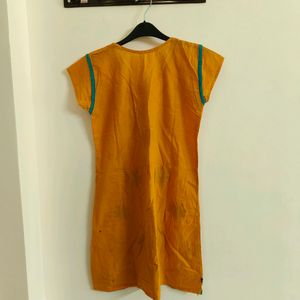 Orange Kurthi In Good Condition