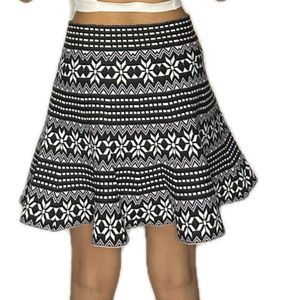 Black And White Printed Knitted Skirt