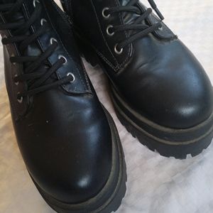 Boots For Both Men/Women