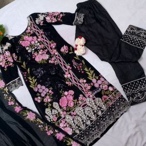 Black Bold Pakistani Designer Suit Set