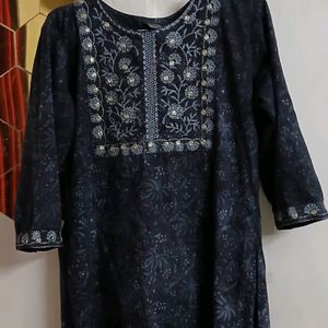 Black Kurti