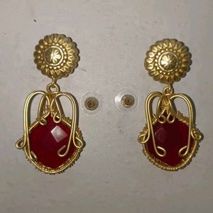 Unique Looking Earing With Red Stone Embeded