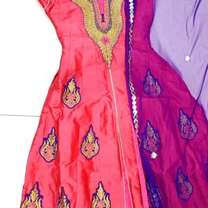 Woman Ethnic Gowns With Dupatta