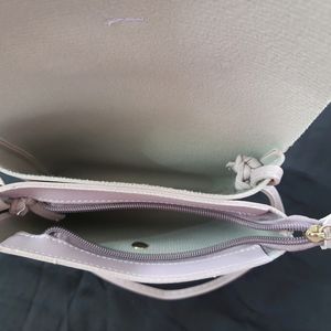 Hand Come Shoulder Bag