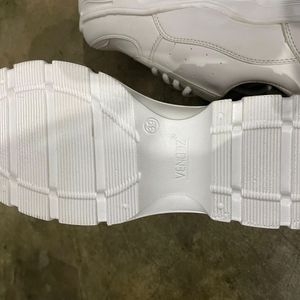 new white sneakers (womens)