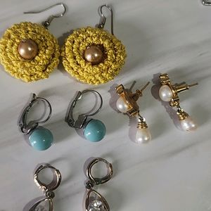 4 Set Of Earrings