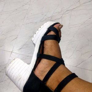 💥30₹ Off Black And White Strapy Wedges