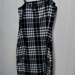 Hot SHEIN Checkered dress