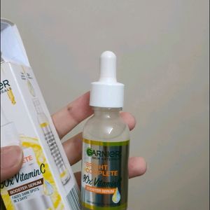 GARNIER VITAMIN C SERUM