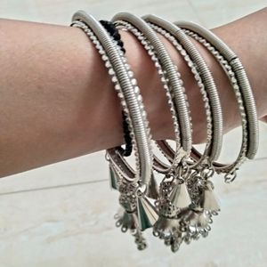 Metal Bangle Set