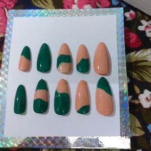 Press On Nails(Jade Splash🍀)