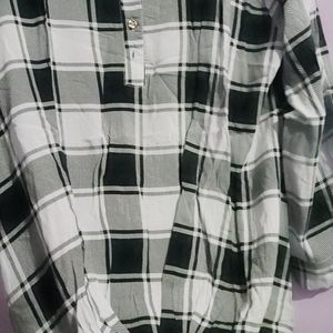 Black And White Check Balloon Pattern Tshirt