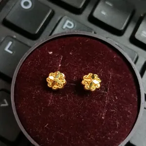 Gold Stud / Nosepin 5