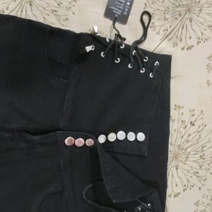 Stylish Stretchable Skinny Jeans In Black Colour