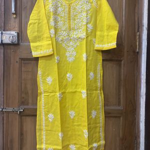 Chikankari kurta & Freebie💖