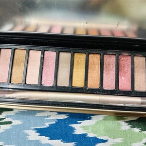 Urban Decay Eyeshadow Pallette