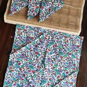Tablemats Set Of 4 With Napkins.