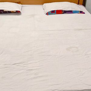 Bedsheet With Pillow covers