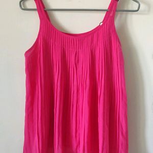 Forever 21 : Sleeveless Plated Pink Top 😍