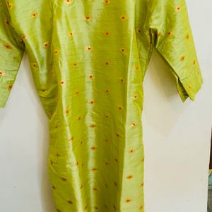 L | Lime Green Silk Kurti 3/4th Sleeves