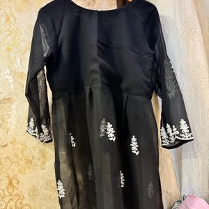 TRENDY BLACK AND WHITE TRANSLUCENT KURTA