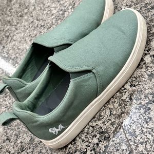 Neeman’a cool slip on sneakers