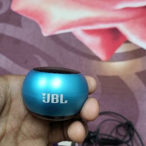 Jbl Mini Speaker With Free Earphones