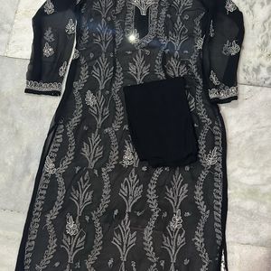 Straight Mirror Kurti with Matching Inner